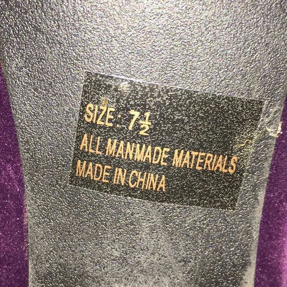 Qupid Heels Almond Toe Platform Classic Pumps - Picture 7 of 7